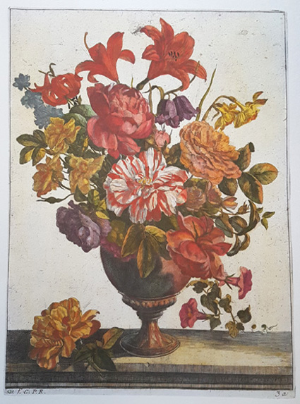 CrimsonFlowersVase3